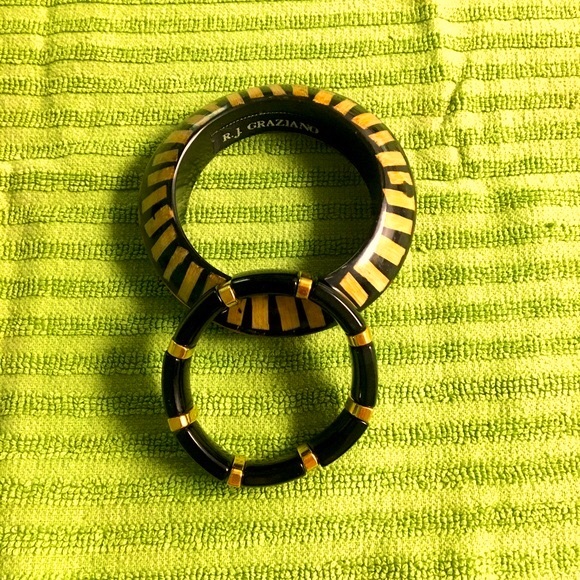 Two bracelets - Picture 5 of 5